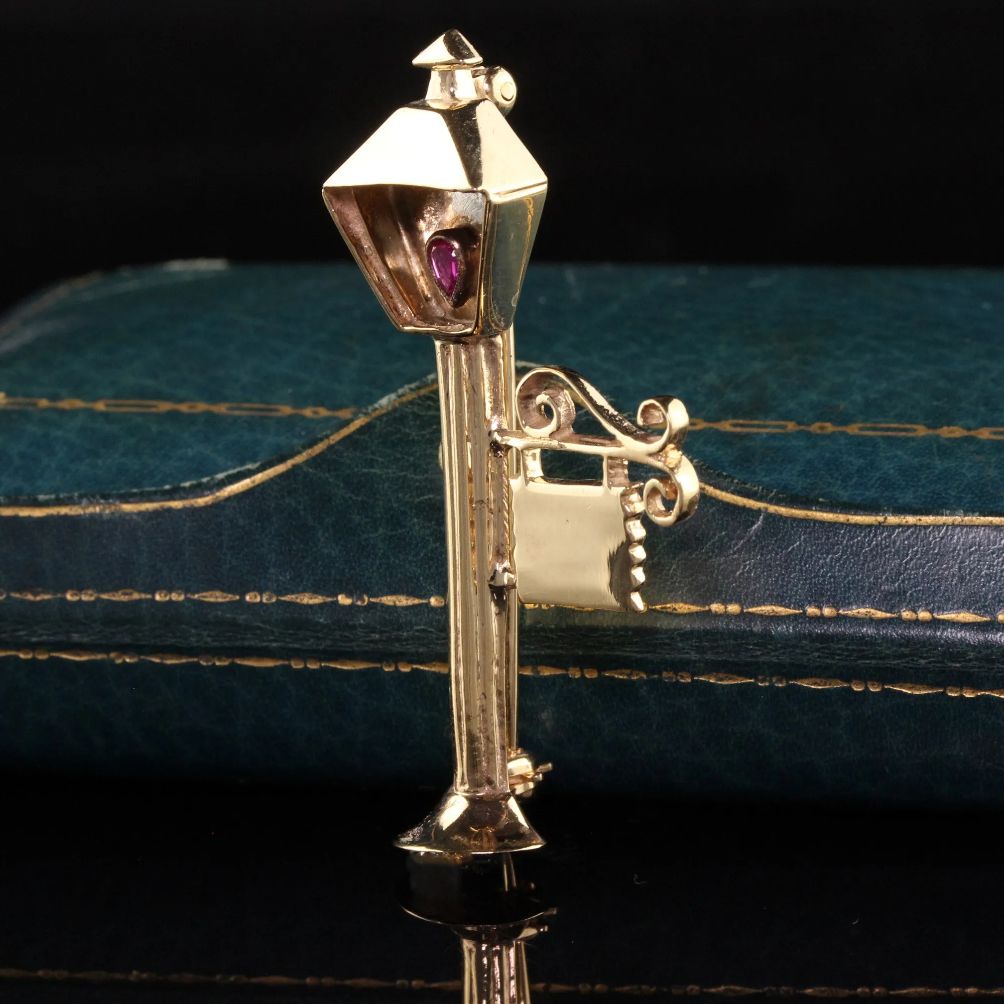 Vintage Estate 14K Yellow Gold English Lamp Post Ruby Pin