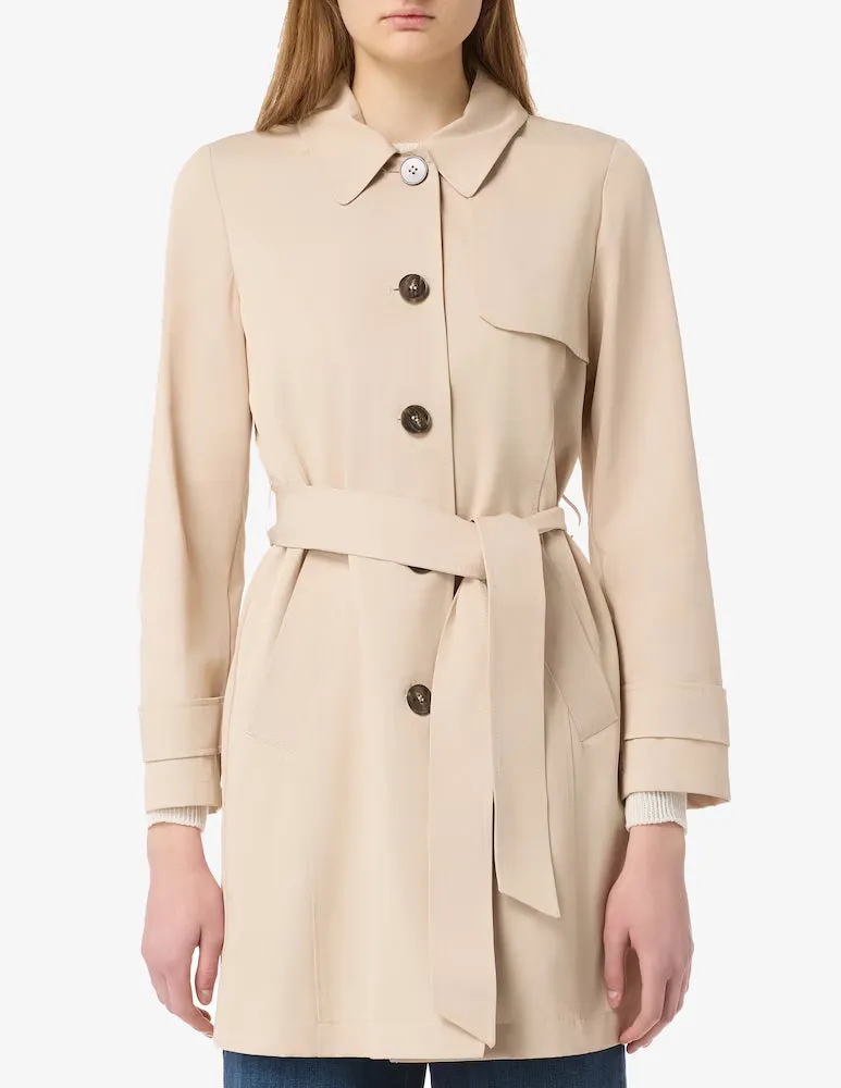 Water-repellent trench coat