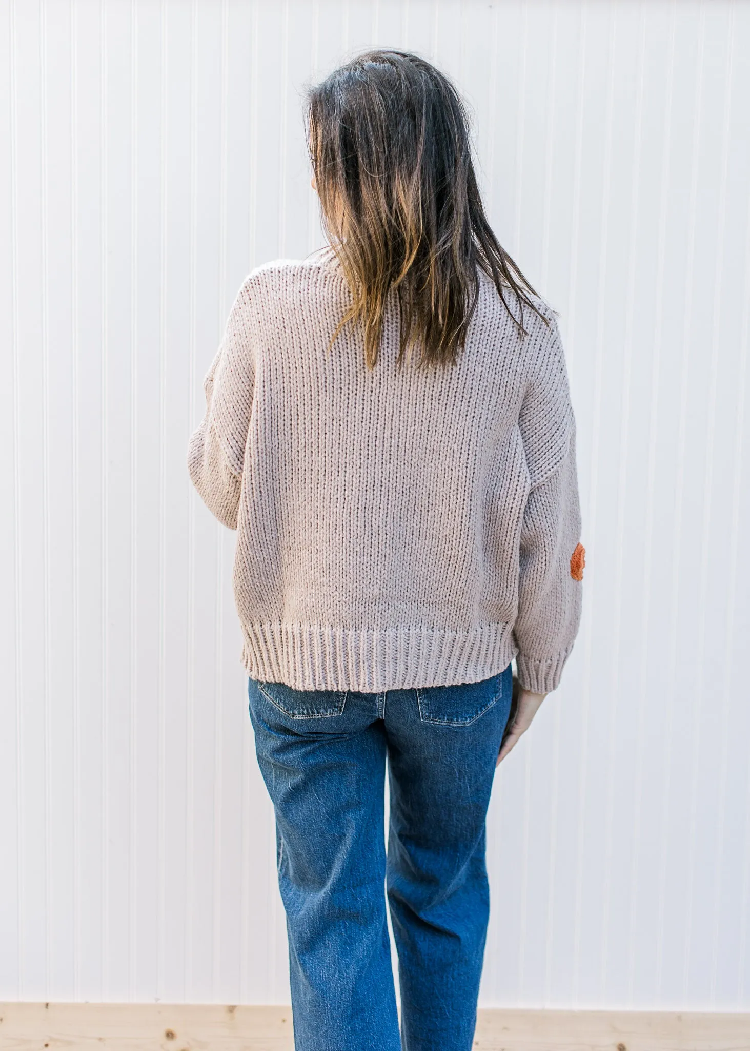 XZ Natural Yarn Flowers Sweater