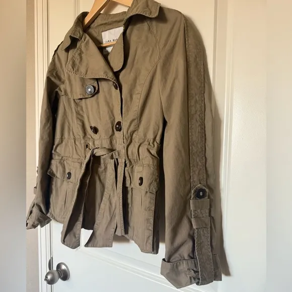 ZARA Basic Short Women’s Trench Coat Size M- beige